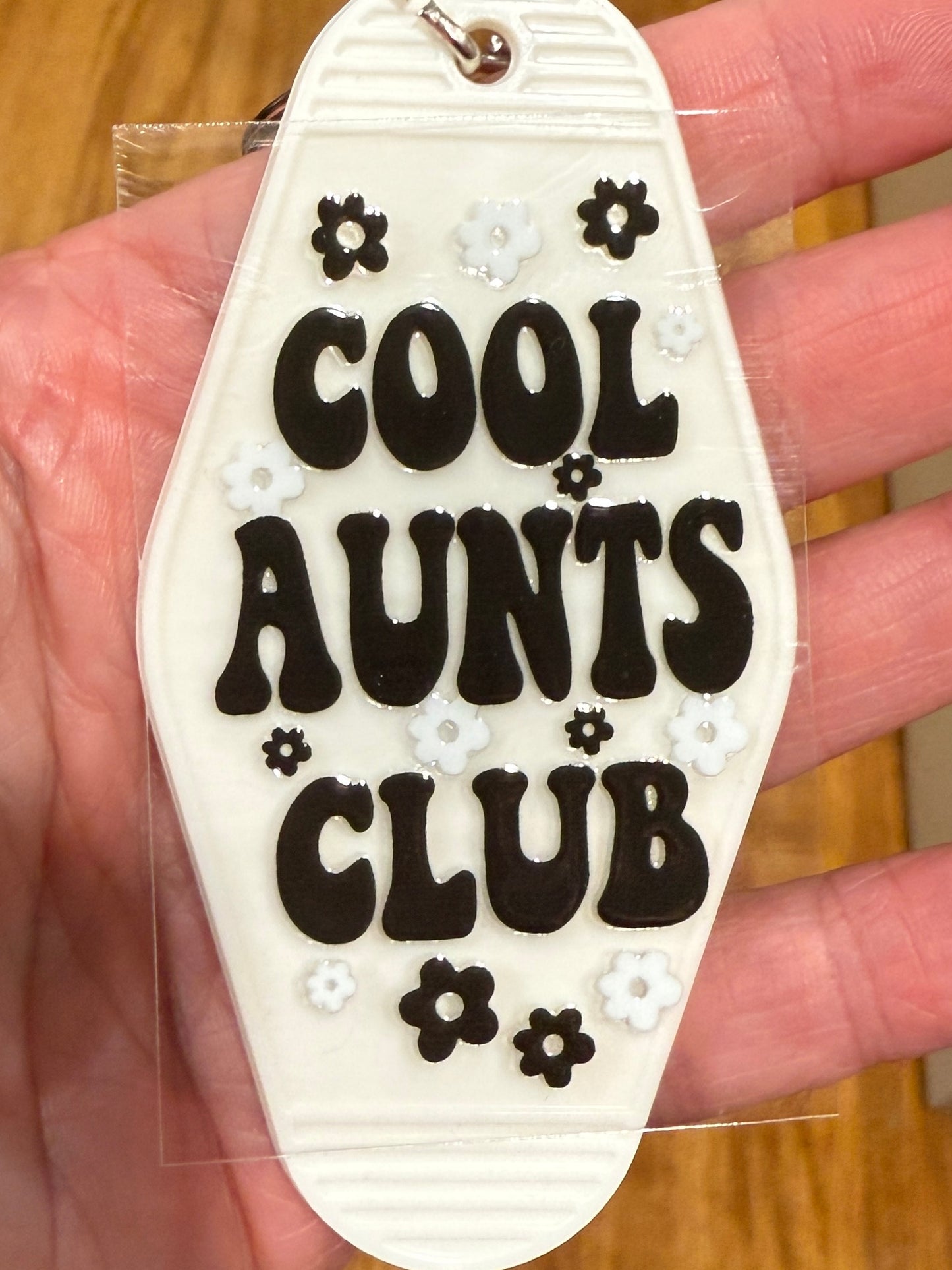 Keychain Cool Aunts Club UV DTF Decal