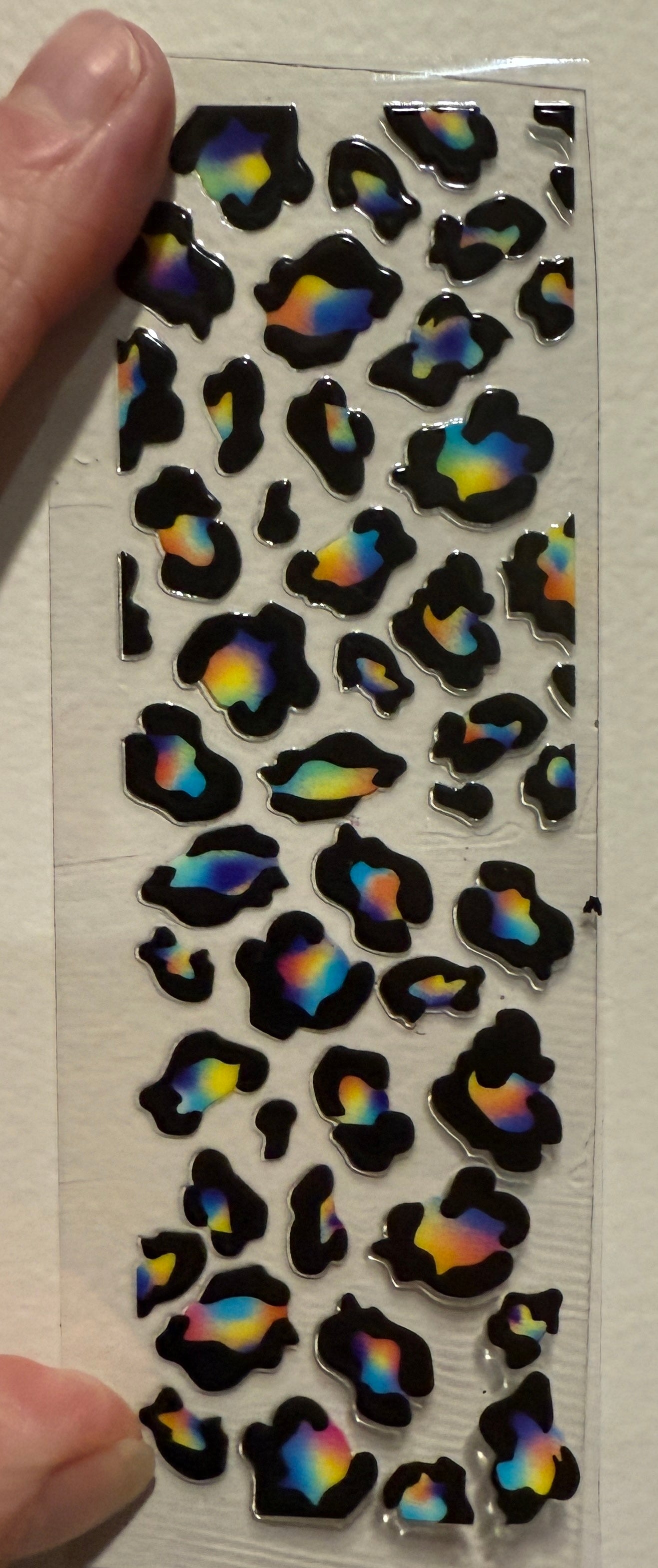 8P Rainbow Cheetah Print UV DTF Pen Wrap