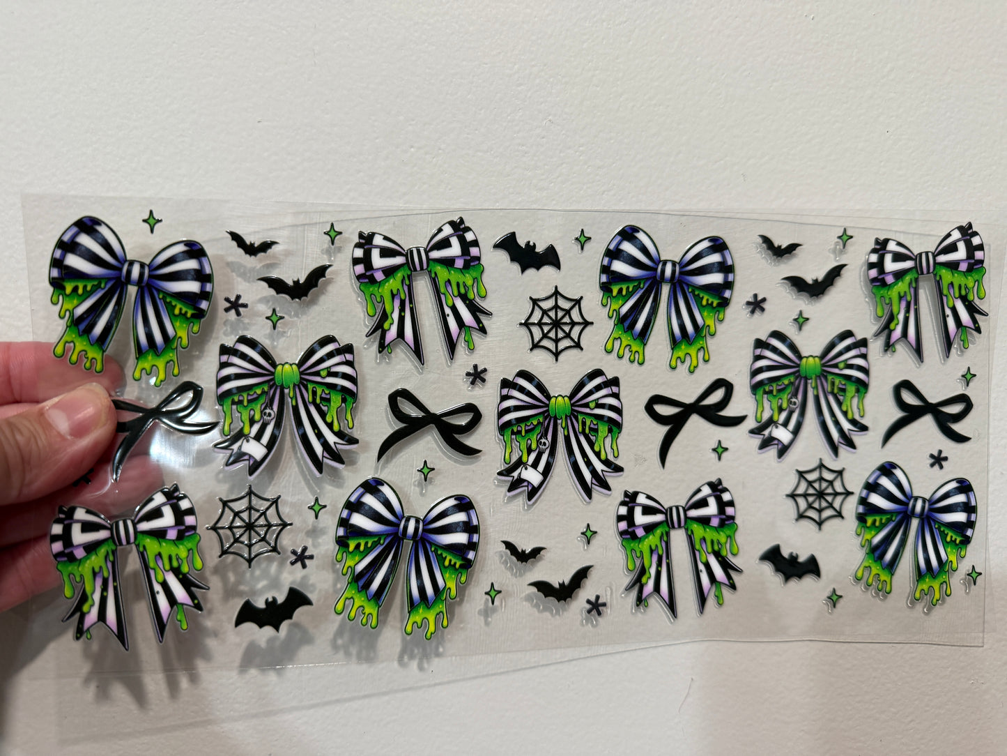 Y5 Strange & Unusual Black White Bows UV DTF Wrap