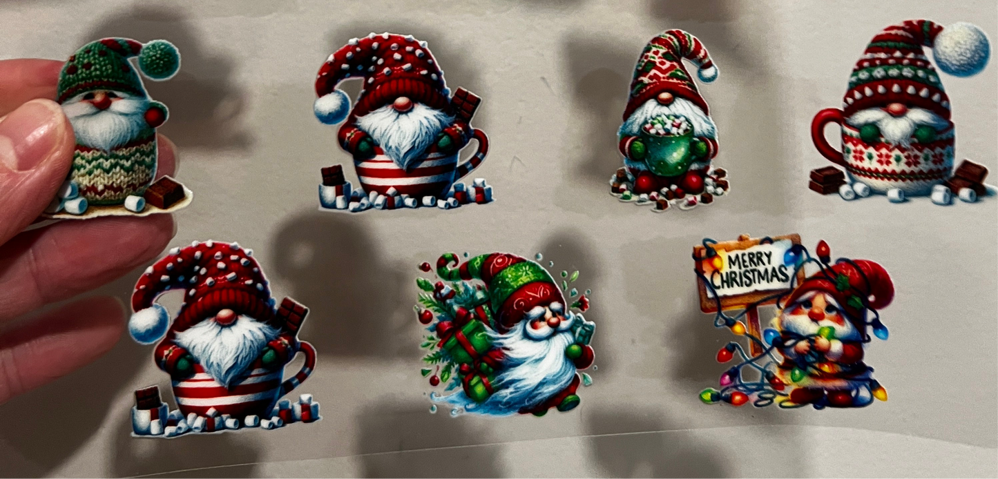 20Y Small Christmas Gnome Clip Sheet - This sheet is intended to be cut up and placed using your own creative style.