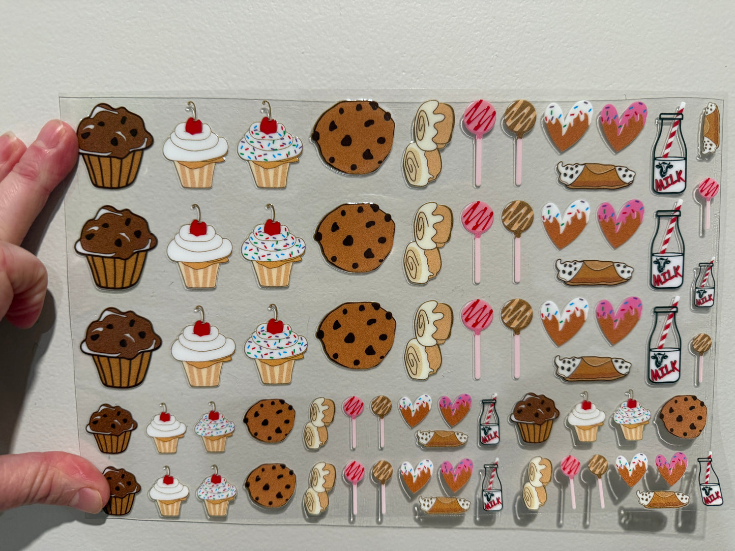 20Y Sweets Clip Sheet - This sheet is intended to be cut up and placed using your own creative style.