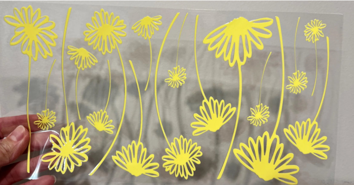 14P Daisy Clip Sheet - This sheet is intended to be cut up and placed using your own creative style.