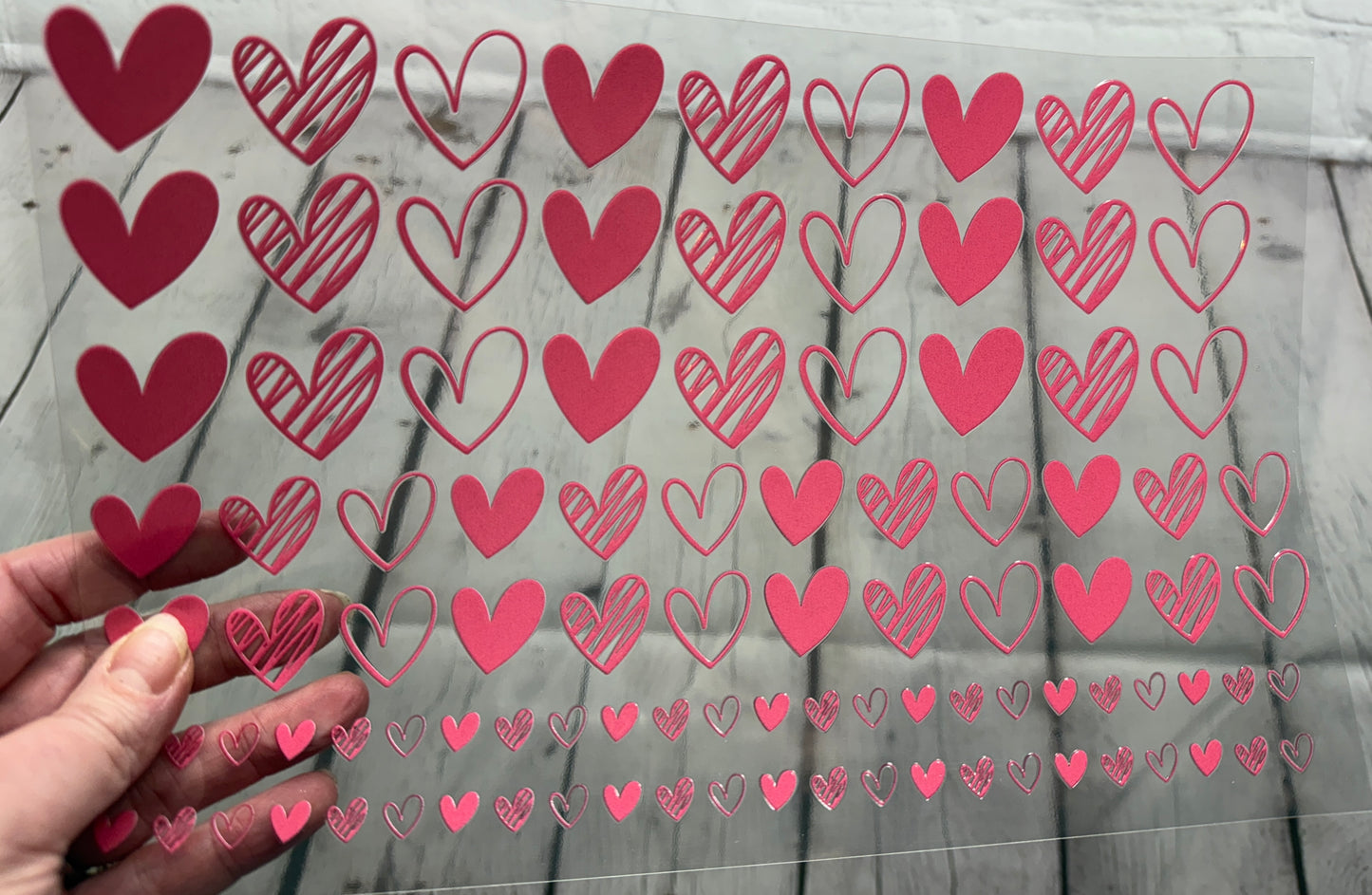 19P Doodle Hearts Clip Sheet - This sheet is intended to be cut up and placed using your own creative style. (Copy)